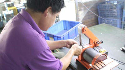 千平米廠房，新型設(shè)備